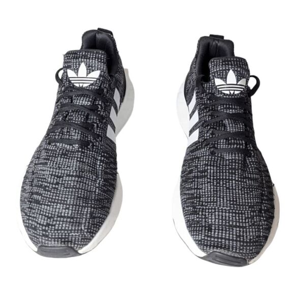 ADIDAS Swift Run 22 Running Shoes Size 7 - Picture 5 of 10